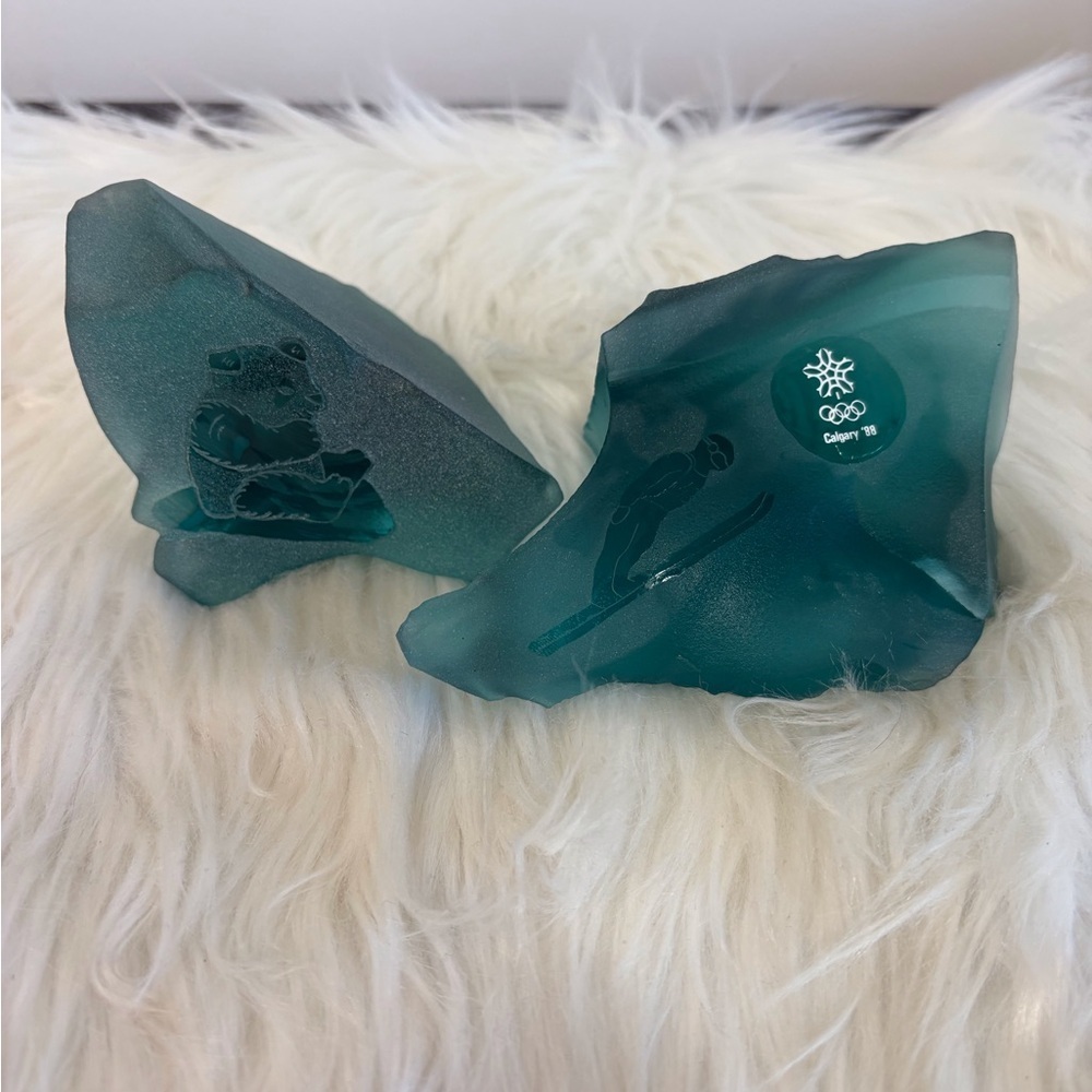 (149)Elegant Teal Glass Art Pieces 1988 Olympics
